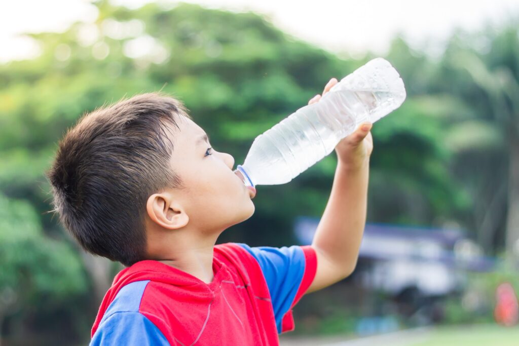 local community problems include lack of access to clean water