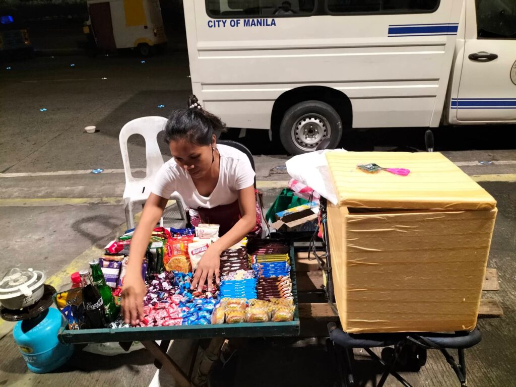 josielyn obana working as street vendor