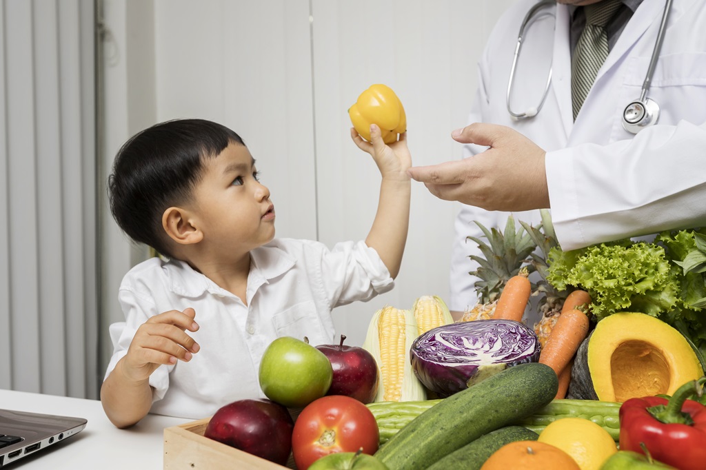 doctor consultation regarding child nutrition